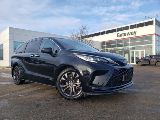 2021 Toyota Sienna XSE 7-Passenger XSE Technology Package 7 P... in Cars & Trucks in Edmonton