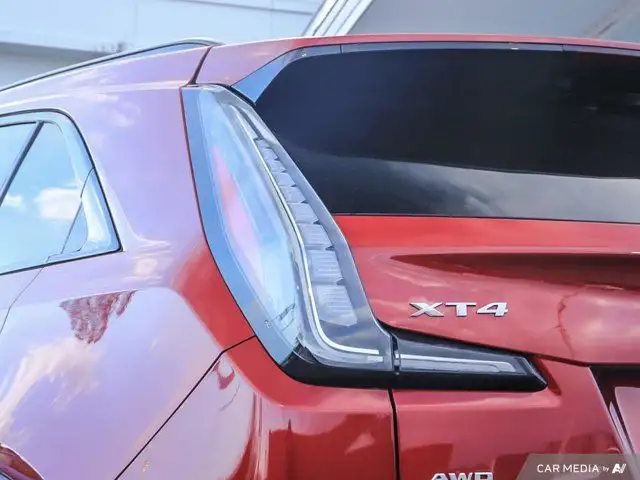 2024 Cadillac XT4 AWD | Sport | Dual Panel Sunroof in Cars & Trucks in Oshawa / Durham Region - Image 9