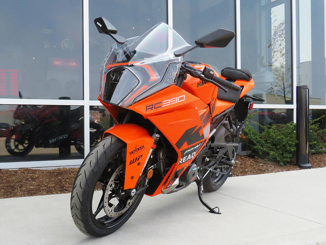 2023 KTM RC 390 in Street, Cruisers & Choppers in Cambridge - Image 4