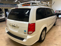 Anti-Lock Brakes;Driver Air Bag;Fog Lights;Passenger Air Bag;Side Air Bag;Traction Control;Heated Mi... (image 4)