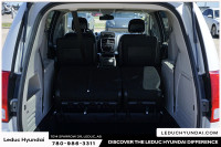 2019 Dodge Grand Caravan SE White Knuckle Clearcoat 6-Speed Automatic Leduc Hyundai is Leduc's pre-o... (image 7)