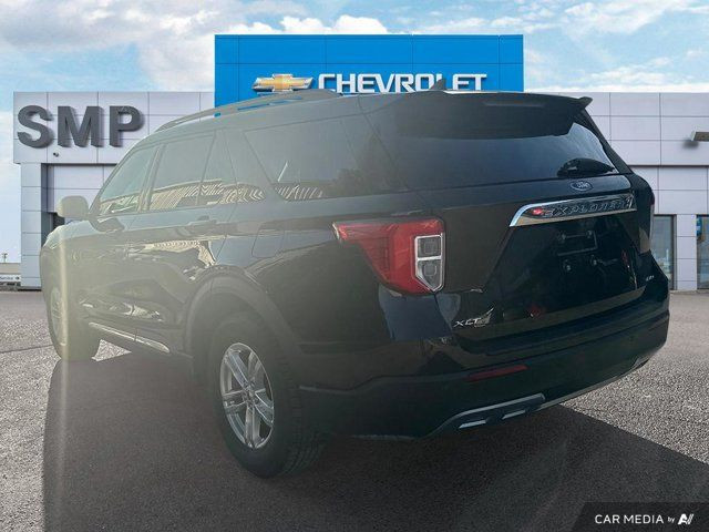 2022 Ford Explorer XLT | AWD | Leather | Sunroof | Nav | in Cars & Trucks in Saskatoon - Image 4