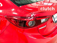 NO ACCIDENTS / CLEAN CARFAX / 1 OWNER / Climate Control, Dual Zone Front Climate Control, Premium So... (image 9)