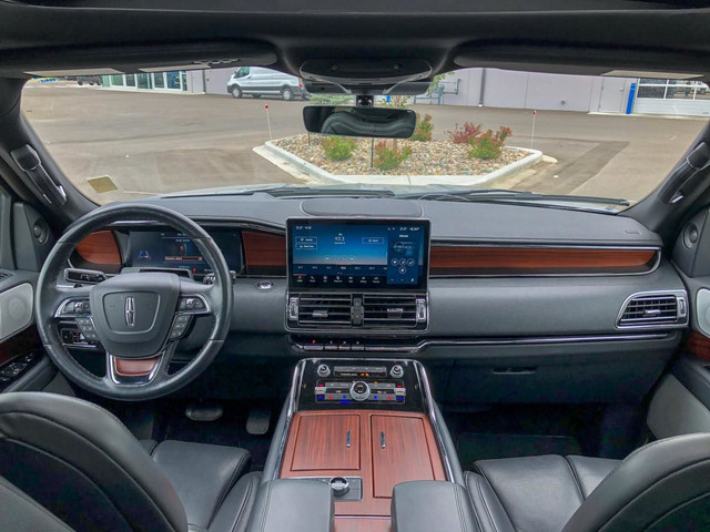 2023 Lincoln Navigator Reserve in Cars & Trucks in Lethbridge - Image 2
