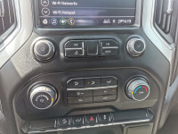 • Power_Steering • Power_Brakes • Power_Windows • Power_Mirrors • Power_Locks • Air_Conditioning • C... (image 8)