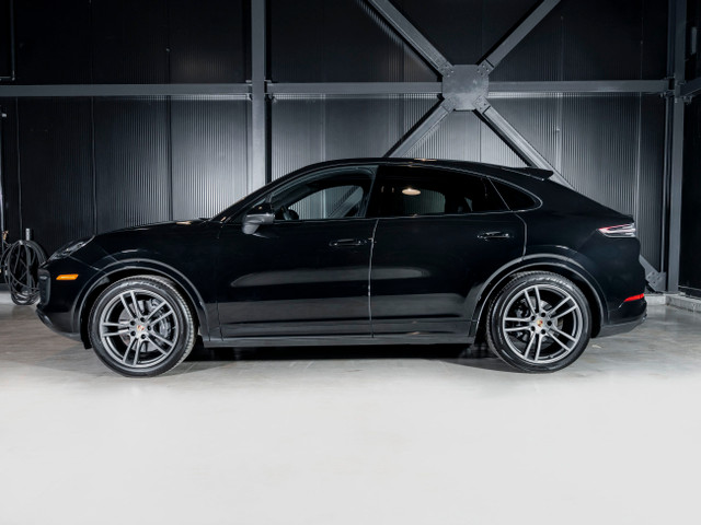 2023 Porsche Cayenne Platinum Edition - CPO - PASM - Bose in Cars & Trucks in Québec City - Image 2