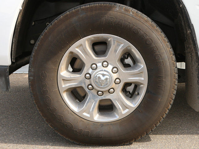 2023 Ram 3500 Big Horn 4x4 Crew Cab 8' Box in Cars & Trucks in Calgary - Image 4