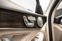VEHICLE HIGHLIGHTS: BACKUP CAMERA, NAVIGATION SYSTEM, ALL WHEEL, ONSTAR, HD RADIO, PANORAMA ROOF, HE... (image 8)