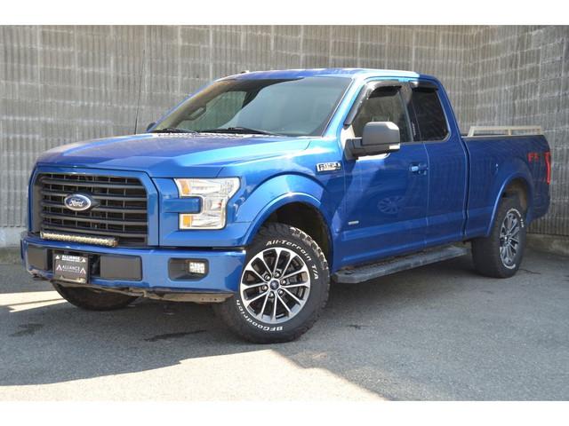 2017 Ford F-150 4WD SuperCab 145 XLT in Cars & Trucks in Burnaby/New Westminster