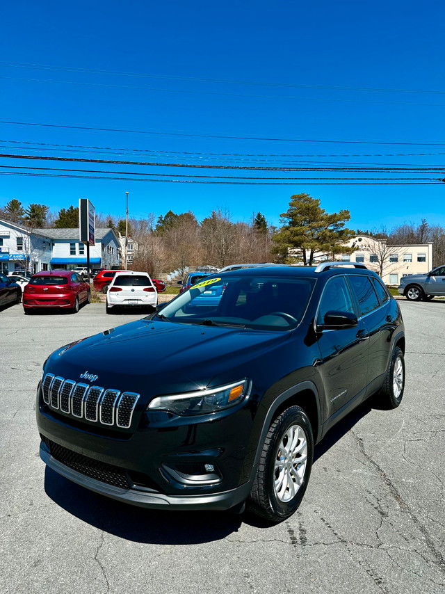 2019 Jeep Cherokee North in Cars & Trucks in Bedford - Image 3