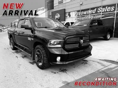 This Ram 1500 has a dependable Regular Unleaded V-8 5.7 L/345 engine powering this Automatic transmi...