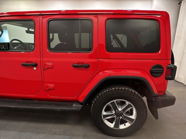 2022 Jeep Wrangler Unlimited Sahara Automatic - Heated Seats... in Cars & Trucks in Lethbridge - Image 3