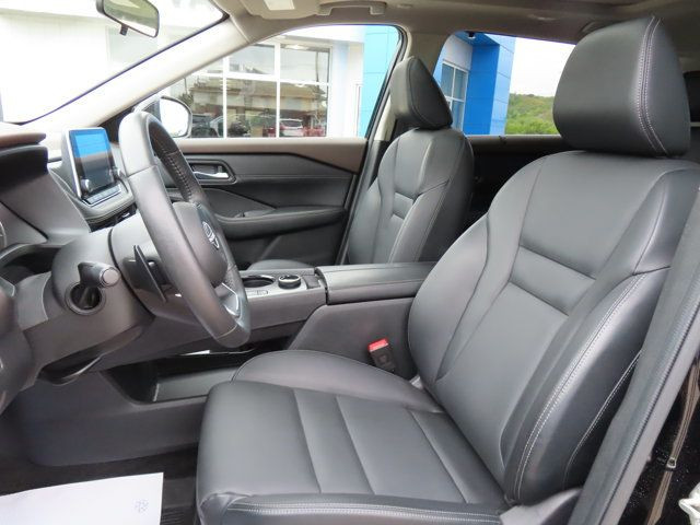 2023 Nissan Rogue SV 1.5L AWD Moonroof in Cars & Trucks in Regina - Image 3