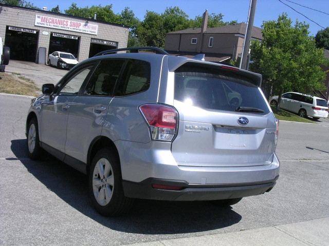 2018 Subaru Forester 2.5i Convenience CVT in Cars & Trucks in City of Toronto - Image 4