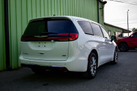 This 2023 Chrysler Pacifica is for sale today. This van has 119,183 kms. It's white in colour . It h... (image 2)