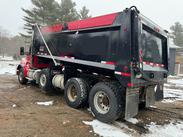 2020 Kenworth T880 Tri Axle Dump Truck with WARRANTY in Farming Equipment in Sudbury - Image 4