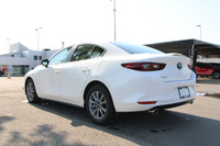 This used Mazda 3 comes stacked with Cloth upholstery, Heated front seats, Back up camera with rear... (image 8)