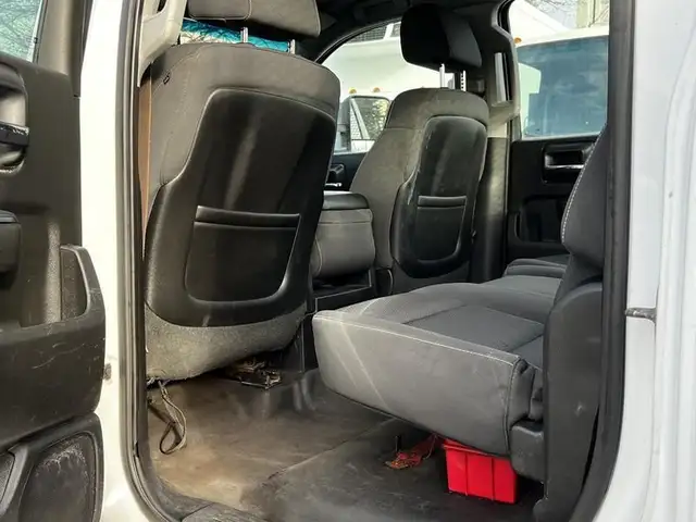 2017 gmc Sierra 3500HD 9 Foot Flat Deck 4WD in Heavy Trucks in Richmond - Image 29