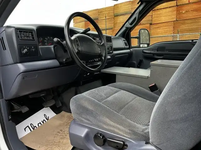 2001 ford F-450 SD Altec Service Truck Bucket Truck 2WD in Heavy Trucks in Richmond - Image 14
