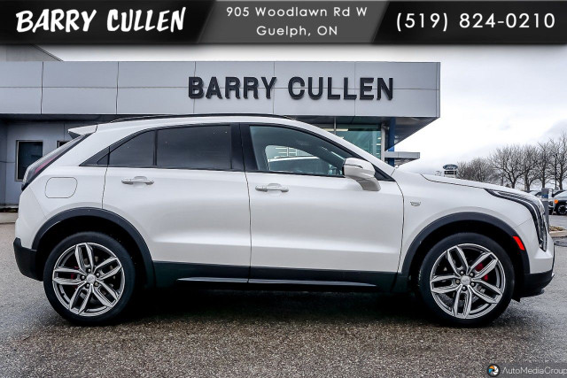 2021 Cadillac XT4 in Cars & Trucks in Guelph - Image 3