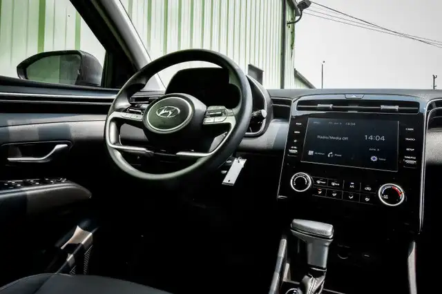 2022 Hyundai Tucson Essential • HEATED SEATS • CP/AA • REAR CAM in Cars & Trucks in Cornwall - Image 15