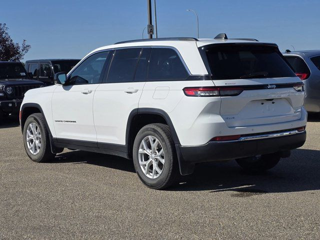 2023 Jeep Grand Cherokee Limited in Cars & Trucks in Grande Prairie - Image 2