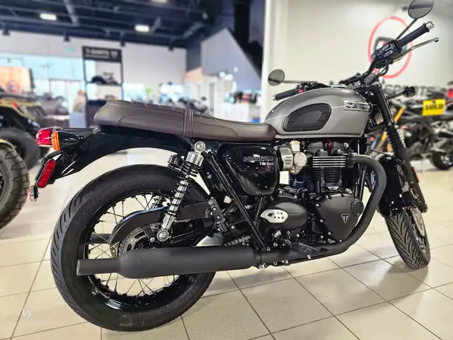 2024 Triumph BONNEVILLE T120 BLACK in Street, Cruisers & Choppers in Grande Prairie - Image 3