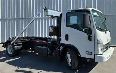 NEW 2024 HINO S5 HOOKLIFT TRUCK, 17 Miles, 4HK1-TC 215 HP Diesel Engine, Aisin Automatic 6 Speed Tra...