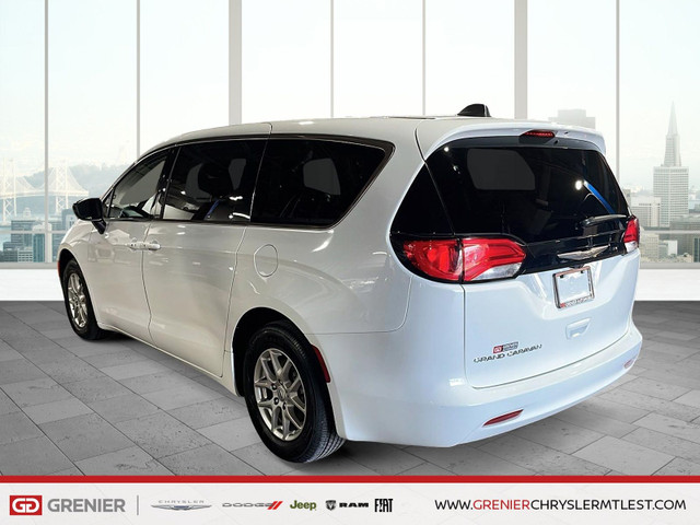 2024 Chrysler Grand Caravan in Cars & Trucks in City of Montréal - Image 4