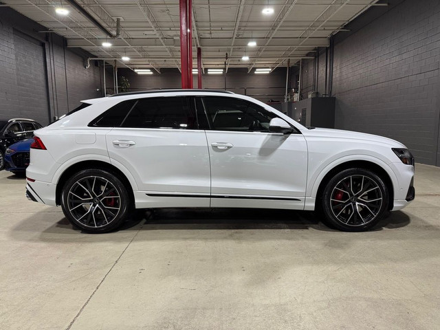 2022 Audi SQ8 BLACK OPTICS MASSAGE RED INTERIOR! in Cars & Trucks in Mississauga / Peel Region - Image 2