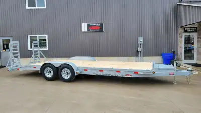 24ft long, 80in. wide, premium galvanized 7 ton Duratrail heavy equipment float trailer. Standard Fe...