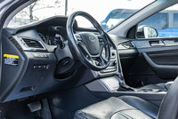 Premium LEATHER Interior - PANORAMIC Sunroof - NAVIGATION - TOUCHSCREEN Display - PREMIUM Audio - HE... (image 9)