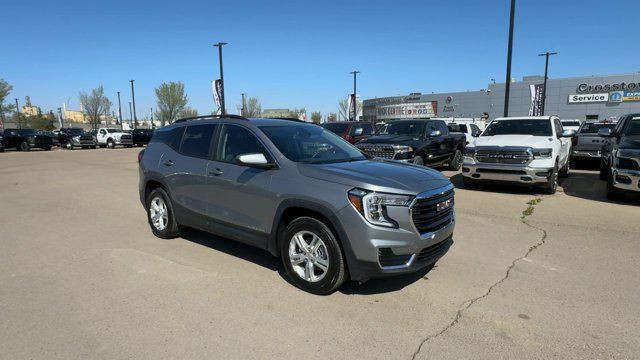 2024 GMC Terrain SLE | Cloth Seats | Apple CarPlay in Cars & Trucks in Edmonton - Image 3