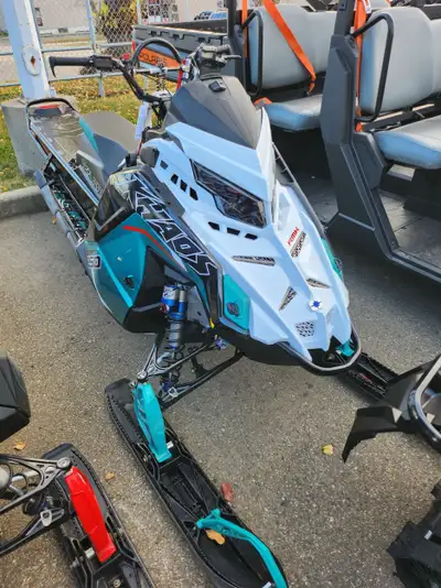 Engine Type: Horizontal In-line Displacement: 51.2 cu. in. (840 cc) Cylinders: 2 Bore x Stroke: Bore...