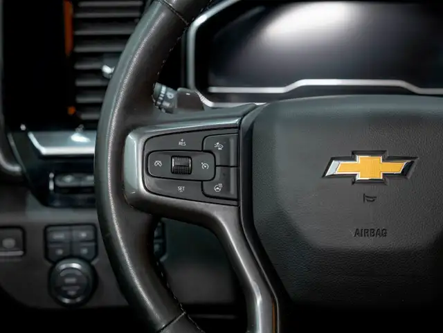 2023 Chevrolet Silverado 1500 HIGH COUNTRY CREW 4X4 V8 *TOIT* NA in Cars & Trucks in Laurentides - Image 15