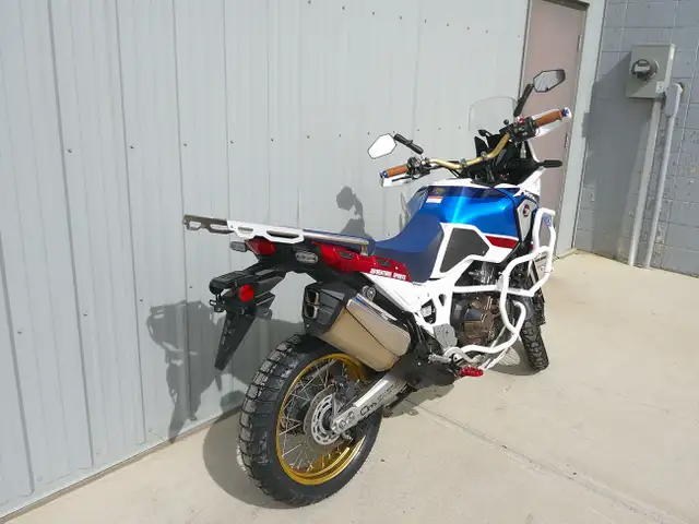 2018 Honda Africa Twin Adventure DCT $113 B/W OAC in Sport Touring in Edmonton - Image 4