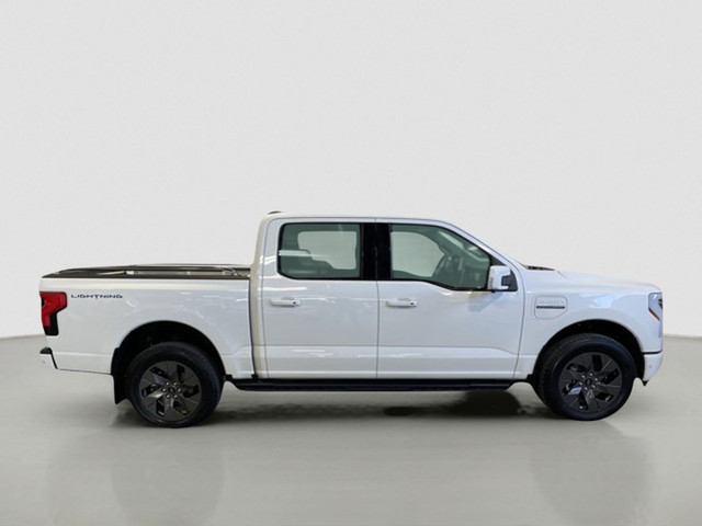 2023 Ford F-150 Lightning Pro 4WD SuperCrew 5.5' Box for sale in Cars & Trucks in Moose Jaw - Image 2