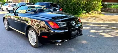 Lexus SC430 Convertible, Automatique, Air climatise, Tout equipe. 128.000km, Lecter CD, Toit electri...
