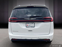*2024 Chrysler Pacifica Touring-L | Stow 'n Go | Heated Seats & Steering | Carplay* Previous Daily R... (image 3)