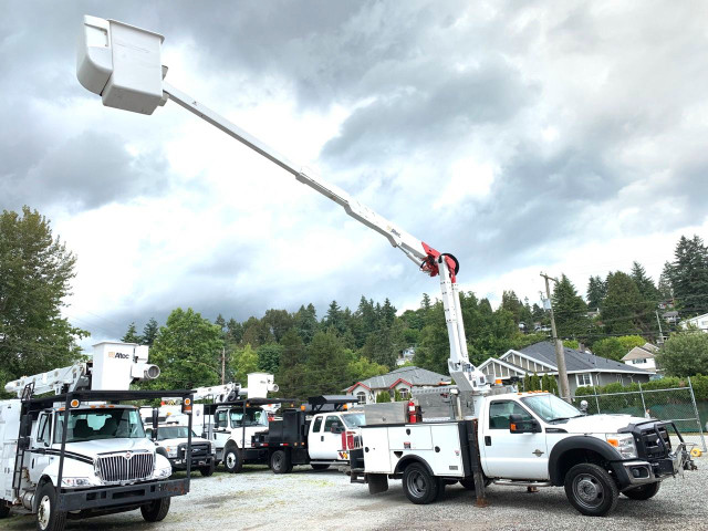 2011 FORD F550 - 42.5FT BUCKET TRUCK *4X4 DIESEL* BLOW-OUT PRICE in Heavy Trucks in Burnaby/New Westminster - Image 3