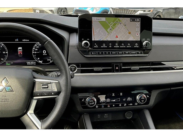 2023 Mitsubishi Outlander PHEV SEL in Cars & Trucks in Barrie - Image 3
