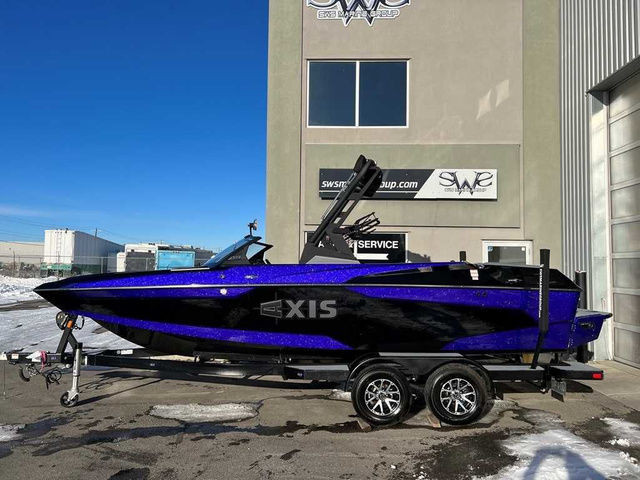 2022 Axis Wake Research Core Series A22 in Powerboats & Motorboats in Edmonton