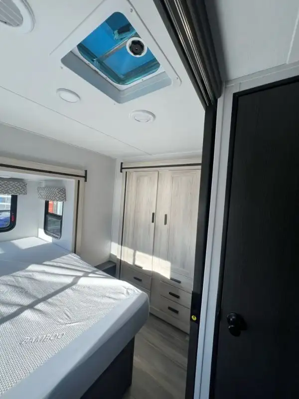 2024 Forester 2501 CD in RVs & Motorhomes in Laval / North Shore - Image 31