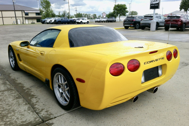 2002 Chevrolet Corvette Z06 5.7L V8 405 HP/ LEATHER/ LOW KMS/ LO in Cars & Trucks in Regina - Image 4