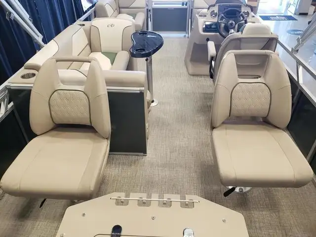 2023 Avalon Venture Fish N Cruise 21 FT in Powerboats & Motorboats in Saskatoon - Image 9