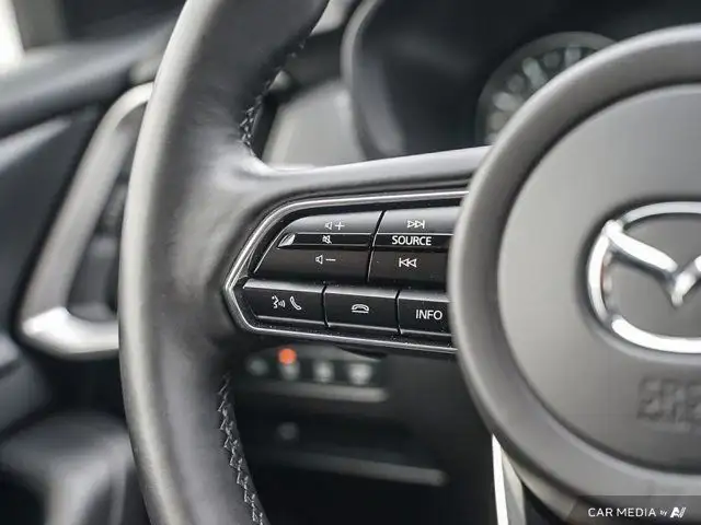 2025 Mazda CX-70 MHEV GS-L | Hybrid | AWD | Apple Carplay in Cars & Trucks in Windsor Region - Image 19