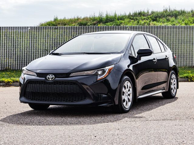 2021 Toyota Corolla LE 1.8L in Cars & Trucks in Strathcona County - Image 4