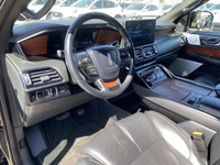 **WE WILL BEAT ANY DEALER IN THE CITY** Infinite Black Metallic Clearcoat 2023 Lincoln Navigator Res... (image 4)