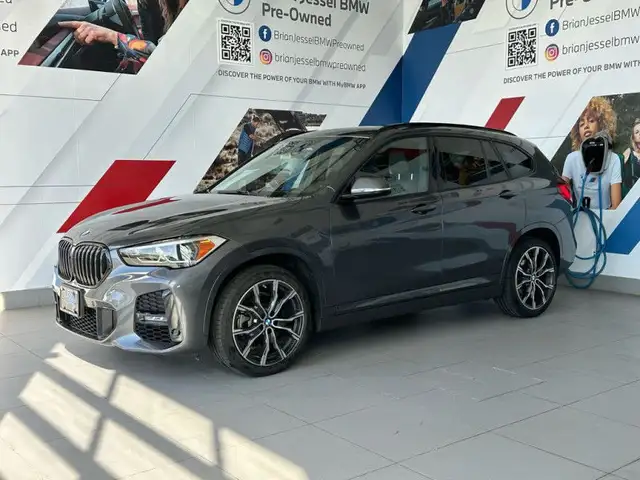 2021 BMW X1 xDrive28i in Cars & Trucks in Vancouver - Image 6