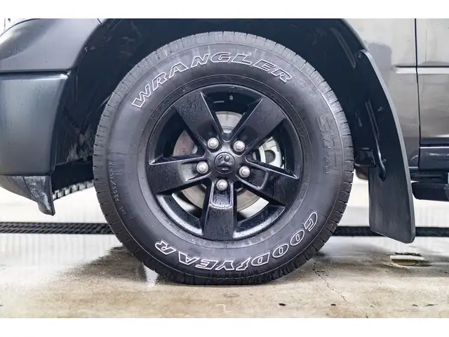 2023 Ram 1500 Classic 4x4 Crew Cab Tradesman BCam in Cars & Trucks in Grande Prairie - Image 26
